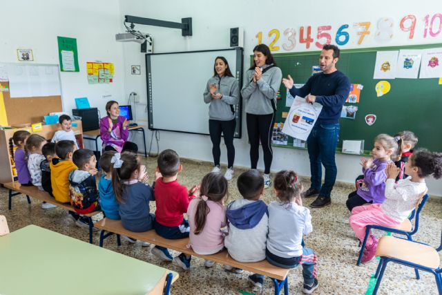 El CEIP San José Obrero, listo para disfrutar de la Grada Escolar contra Kutxabank Araski - 1, Foto 1