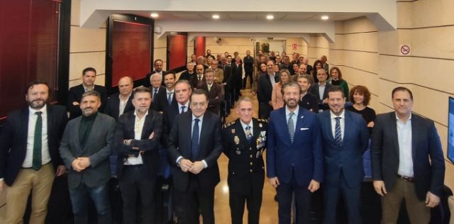 La Junta Directiva acuerda conceder la Medalla de Oro de CROEM a Antonio Muñoz Armero, presidente de AMC - 1, Foto 1