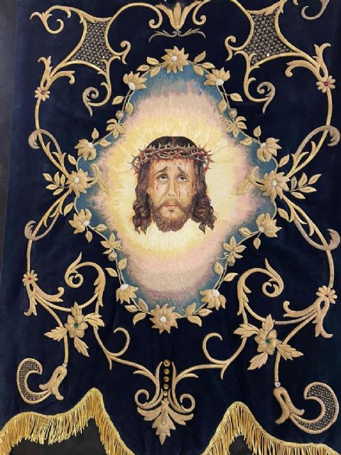 El Paso Blanco borda un estandarte para la Hermandad Santa Mujer Verónica de Tobarra - 3, Foto 3