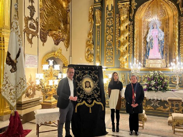 El Paso Blanco borda un estandarte para la Hermandad Santa Mujer Verónica de Tobarra - 5, Foto 5