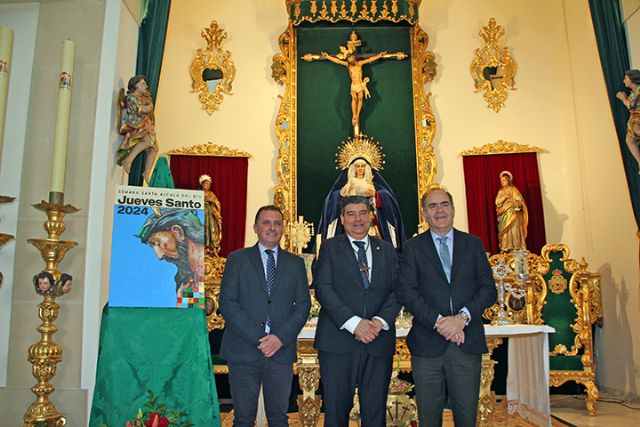 Sevilla. La imagen del cartel de Semana Santa 2024 de Alcalá del Río está dedicada a la Hermandad de la Vera-cruz Ilipense - 4, Foto 4
