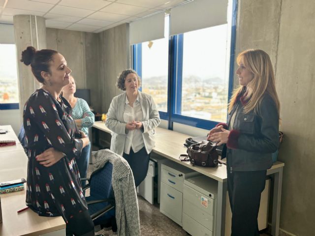 El programa Siempre Acompañados llegó en 2024 a 157 personas en situación de soledad en el municipio de Murcia - 2, Foto 2