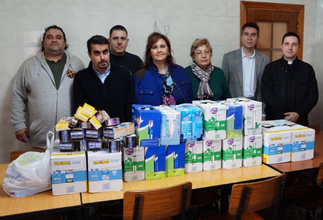 La Hermandad de la Legión Española de la Región de Murcia dona cerca de 300 kilos de alimentos a la Parroquia y Cáritas - 1, Foto 1