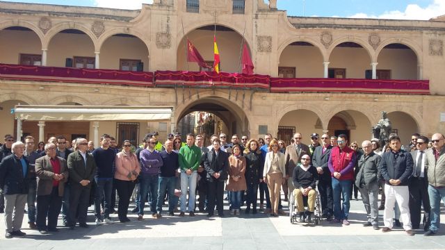 Francisco Jódar: el fanatismo terrorista es el mal de nuestros días; tenemos que combatirlo desde la unidad y con todos los medios a nuestro alcance - 1, Foto 1