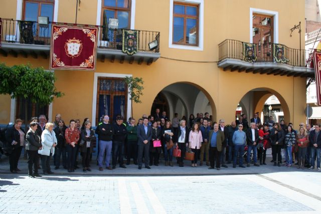 Minuto de Silencio en Alcantarilla y banderas a media asta por los atentados y las victimas de Bruselas - 3, Foto 3