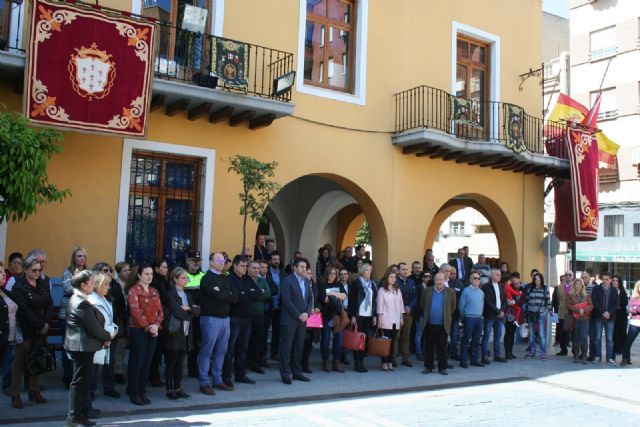 Minuto de Silencio en Alcantarilla y banderas a media asta por los atentados y las victimas de Bruselas - 4, Foto 4