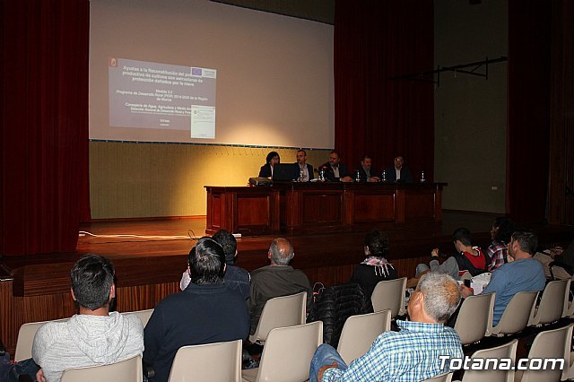More than 50 affected people participated in the informative talk about aid in crops with protection structures damaged by the last snow storm, Foto 1