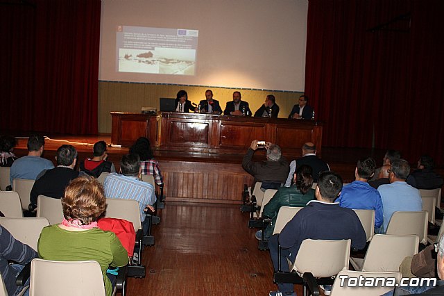 More than 50 affected people participated in the informative talk about aid in crops with protection structures damaged by the last snow storm, Foto 3
