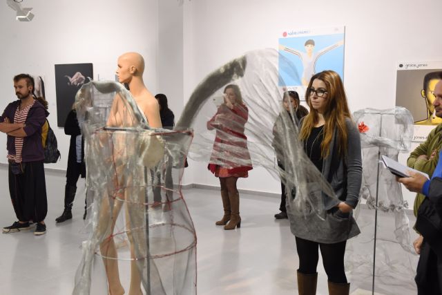 Solo mujer, una exposición que se compromete por la igualdad, en la UMU - 1, Foto 1