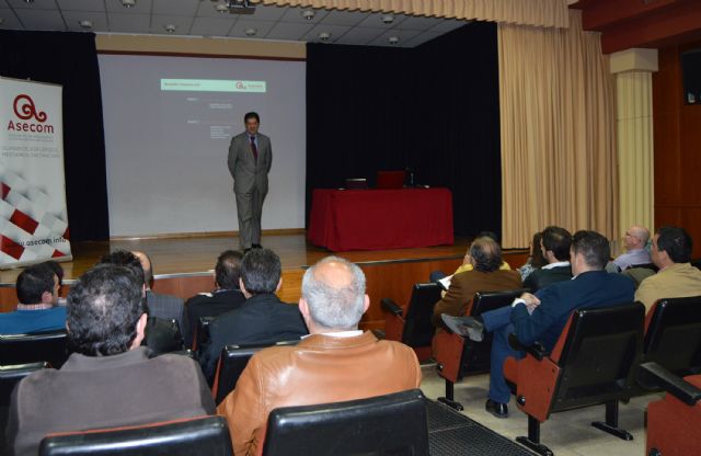 Los socios de ASECOM aprenden a sacarle el mayor rendimiento comercial a sus móviles - 3, Foto 3