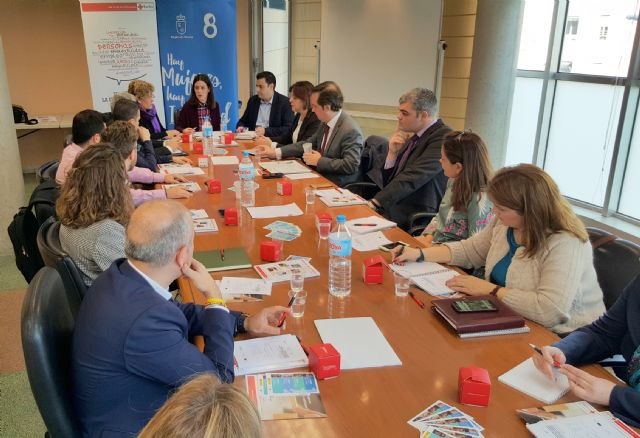 La Comunidad refuerza su colaboración con las empresas para la contratación de mujeres víctimas de violencia de género - 1, Foto 1