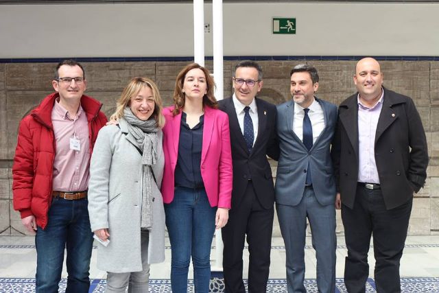 El PSOE celebra la aprobación de la Ley de gratuidad de libros de texto para las familias de la Región de Murcia - 1, Foto 1