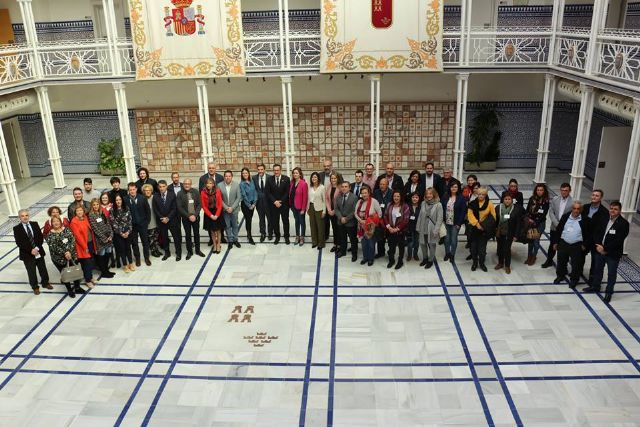 El PSOE celebra la aprobación de la Ley de gratuidad de libros de texto para las familias de la Región de Murcia - 2, Foto 2