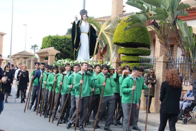 Los alumnos del San Pedro Apóstol trasladan en procesión la imagen de San Juan Evangelista - Semana Santa 2018 - 4, Foto 4