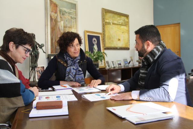 El servicio municipal de teleasistencia gestionó más de 2.400 llamadas en 2017 - 1, Foto 1