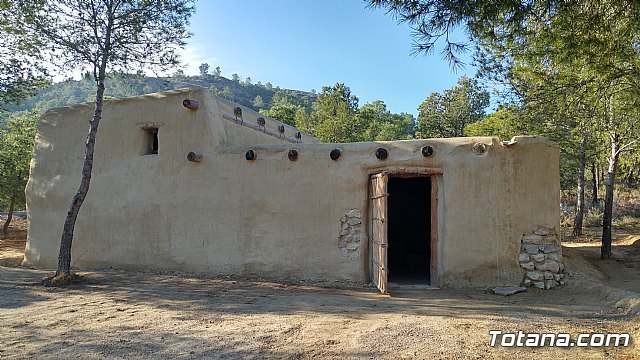 Communiqu of the "Project Bastida-UAB" about the maintenance of the replica of the Argaric dwelling of La Bastida, Foto 1