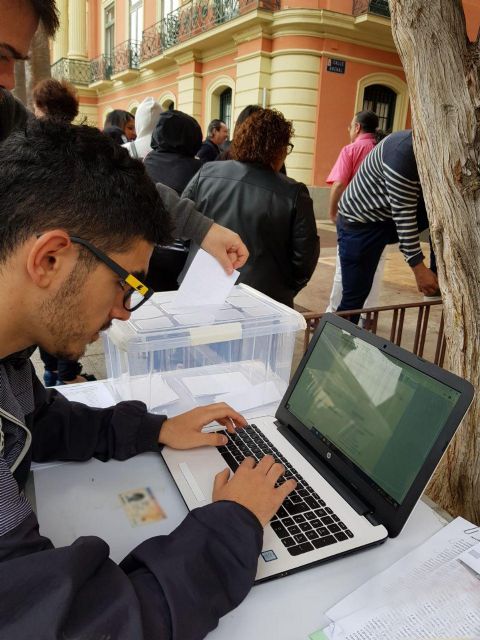 Cambiemos Murcia instala una docena de mesas para recoger el voto en sus primarias - 1, Foto 1