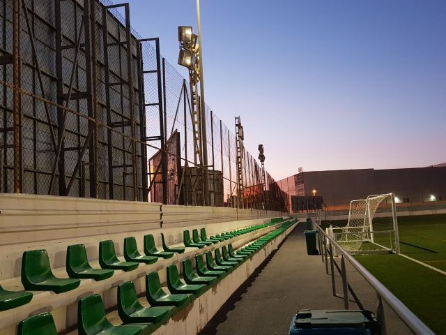 MC exigirá el jueves al Gobierno local que efectúe mejoras en la iluminación de los campos de fútbol - 4, Foto 4
