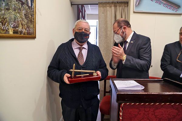 Isabel Navarro cantó una sentida saeta por seguiriya con martinete en la Exaltación de la Tertulia Cofrade “Cruz de Carey” - 2, Foto 2