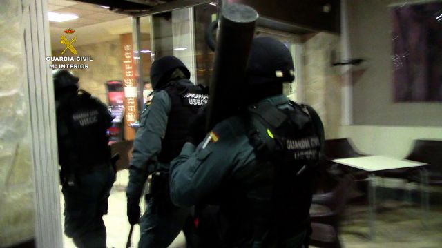La Guardia Civil desmantela una banda muy activa especializada en el robo en viviendas y comercios - 2, Foto 2