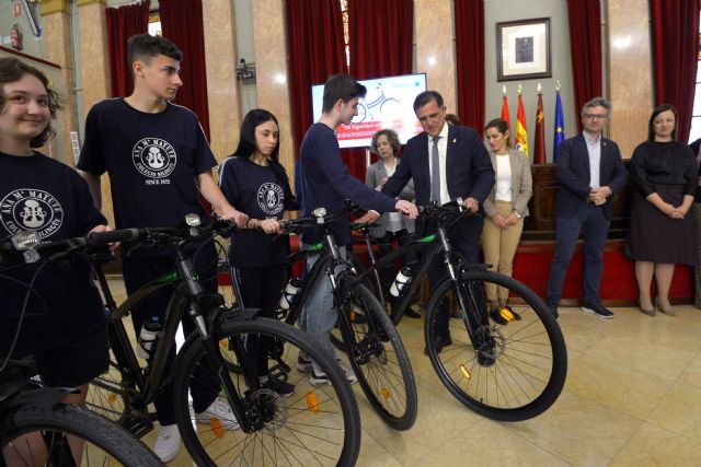 El IES Licenciado Francisco Cascales, ganador del XXXI Concurso de Educación Vial y Prevención de Accidentes 'Mi seguridad es la Educación' - 2, Foto 2