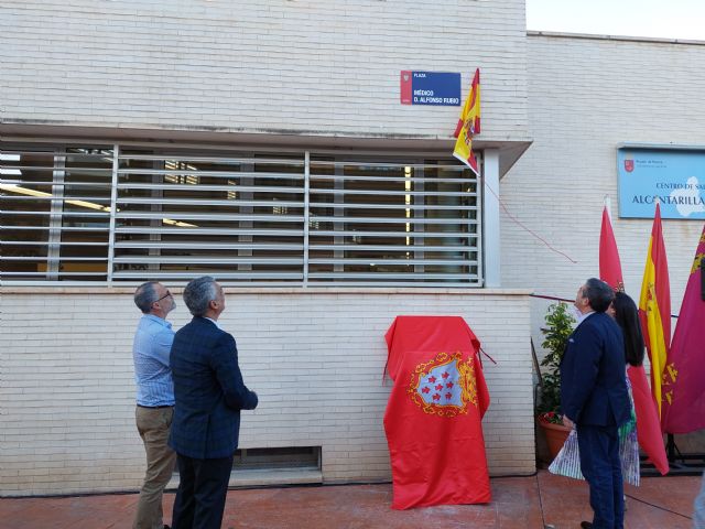 El Ayuntamiento dedica la plaza junto al centro de salud Alcantarilla-Casco a la memoria del médico Alfonso Rubio - 1, Foto 1