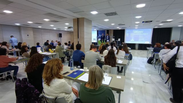 Ucomur ensalza los valores cooperativos y el liderazgo participativo en una jornada sobre sectores emergentes - 1, Foto 1