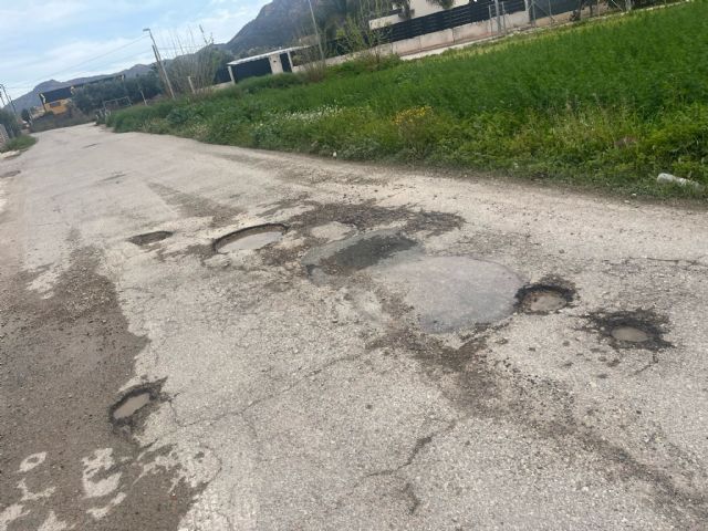 Dos años sin contrato de mantenimiento: el estado de los viales y aceras en pedanías pone en riesgo la seguridad de los vecinos - 1, Foto 1