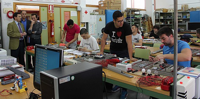 200 empresas colaboran en la Formacin Profesional Dual, Foto 1