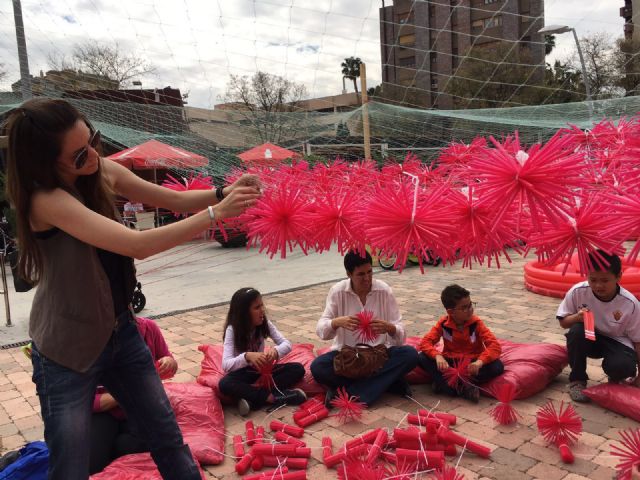 Decenas de niños transforman el jardín de La Fama con su creatividad - 1, Foto 1