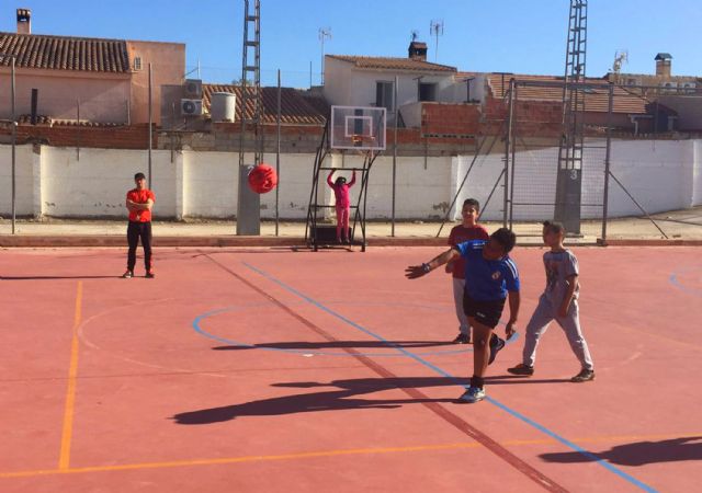 Deporte para prevenir hábitos no saludables y la exclusión social entre los menores torreños - 2, Foto 2