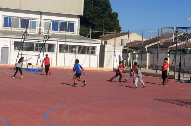 Deporte para prevenir hábitos no saludables y la exclusión social entre los menores torreños - 3, Foto 3