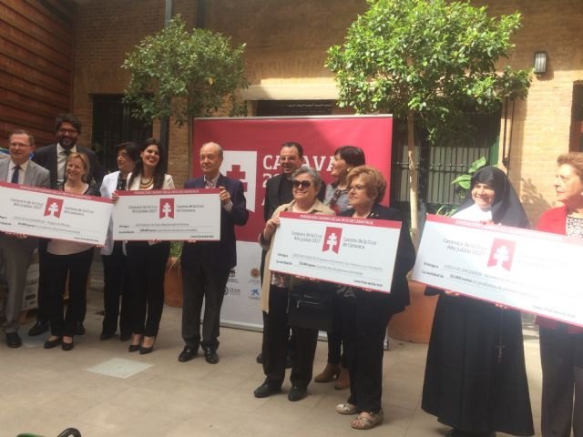 La Fundación Camino de la Cruz dona 170.000 euros a colectivos sociales de la Región - 2, Foto 2