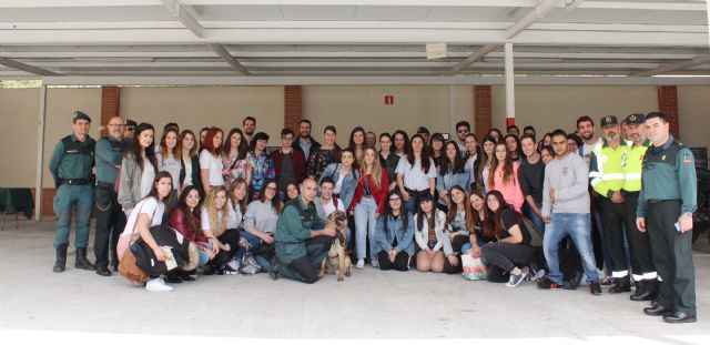 La Guardia Civil de Murcia recibe la visita de alumnos de Criminología de la UM - 4, Foto 4