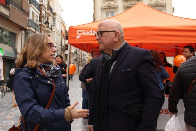 Cs recuperará la Feria del Libro de Cartagena, ampliará el horario de las bibliotecas y creará seis nuevas aulas de estudio - 1, Foto 1
