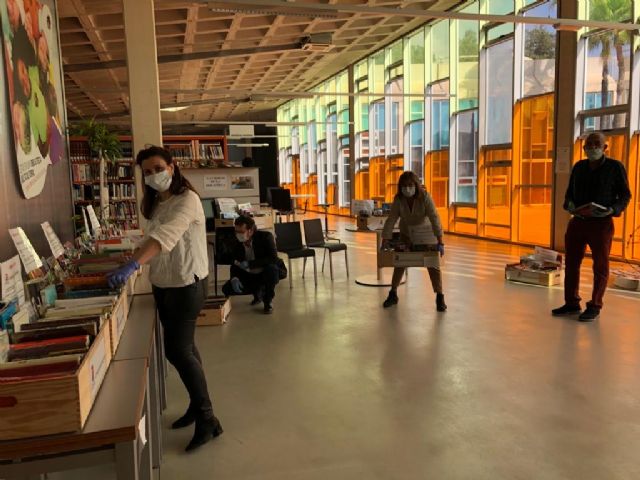 Más 1.000 volúmenes para celebrar el Día Internacional del Libro - 1, Foto 1