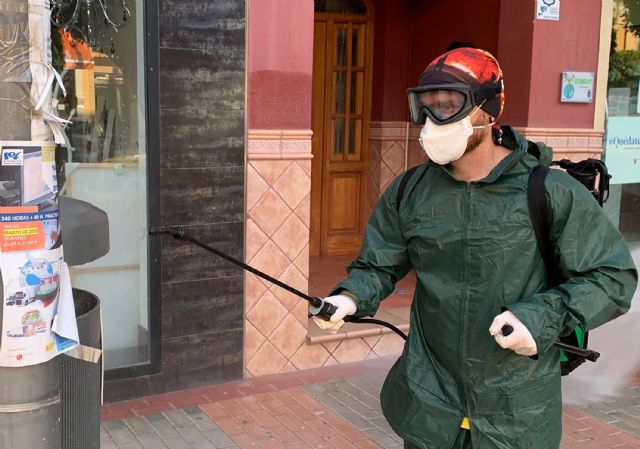 Las brigadas forestales regionales vuelven a colaborar con las labores municipales de limpieza y desinfección - 1, Foto 1