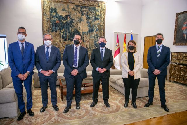 Aire Networks presenta al presidente de Castilla-La Mancha su proyecto para construir un centro de datos en Talavera de la Reina - 1, Foto 1