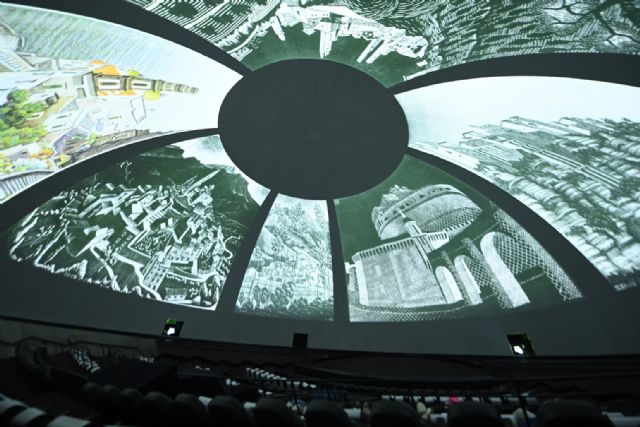 El emblemático Hemisfèric de Valencia dispone de un sistema fulldome de 5 canales con la tecnología de Panasonic - 2, Foto 2