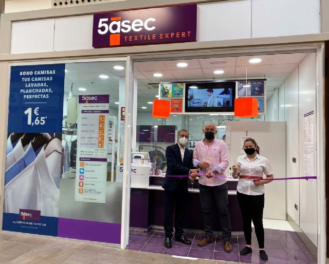 La cadena de tintorerías 5àsec aterriza en Las Rozas - 1, Foto 1
