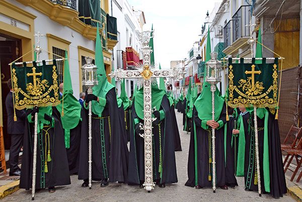 El Jueves Santo en Alcalá del Río la Hermandad de la Vera-cruz borda la jornada - 1, Foto 1