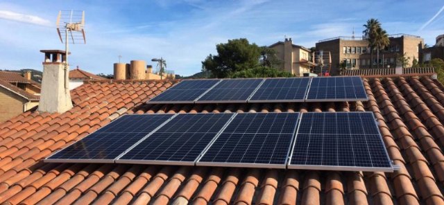 El Ayuntamiento bonifica el ICIO para la instalacin de placas solares de autoconsumo en viviendas e industrias, Foto 1