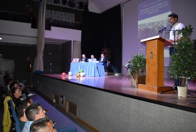Faustino Rosauro presenta su libro Historia del fútbol en Las Torres de Cotillas II (1999-2022) - 5, Foto 5