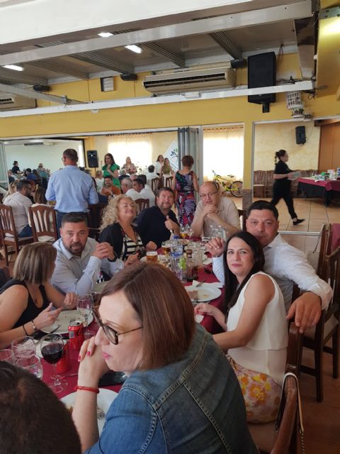 El PP con los vecinos de La Florida en la comida de convivencia organizada este domingo por la Comisión de Fiestas de este barrio torreño - 4, Foto 4