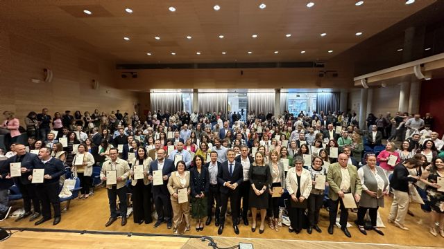 La incorporación de más de un centenar de empleados públicos refuerza el servicio público en la Comunidad - 1, Foto 1