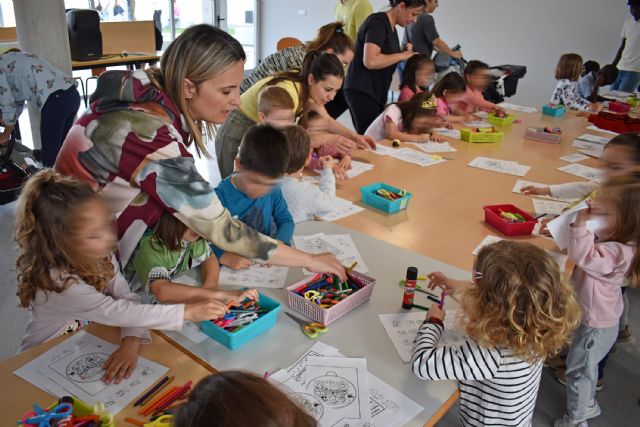 La biblioteca municipal acoge un cuentacuentos infantil centrado en la figura de María Moliner - 5, Foto 5