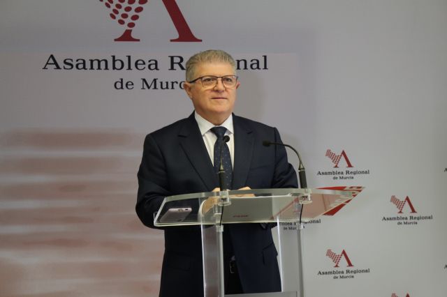 Pepe Vélez: “El PP y Vox pretenden reducir al mínimo el control al Gobierno en la Asamblea para que la ciudadanía no sepa lo que pasa en esta Región” - 1, Foto 1