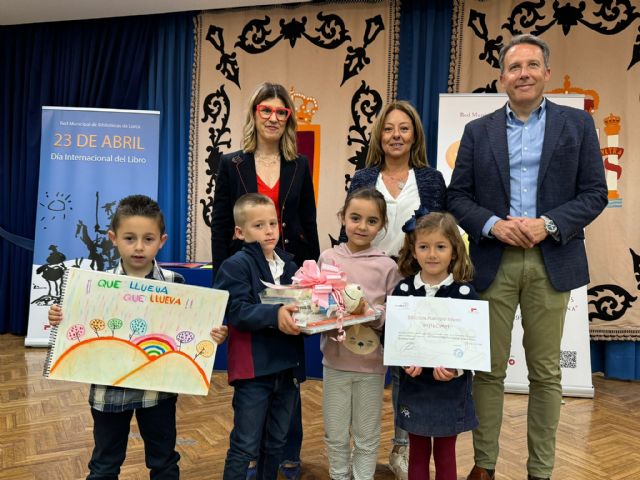 El alcalde de Lorca entrega los galardones del concurso de cuentos Premios Concha Fernández-Luna - 1, Foto 1