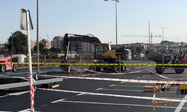 MC: Arroyo (PP) destina 300.000 euros de fondos europeos a levantar de nuevo el asfalto del centro comercial La Rambla - 1, Foto 1