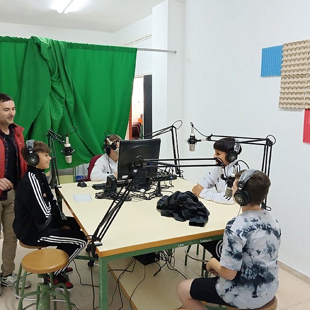 Alumnos y docentes suecos se desplazan al IES Valle del Segura - 4, Foto 4